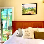 Sweet Tuscan Dreams-Private Entrance & Bathroom With Patio